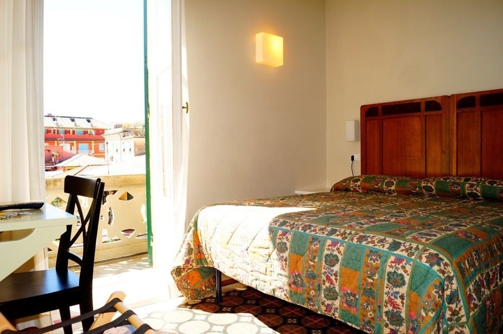 Hotel Europa Levanto Exteriör bild